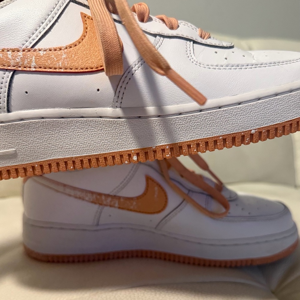 Nike White and Peach Sneakers